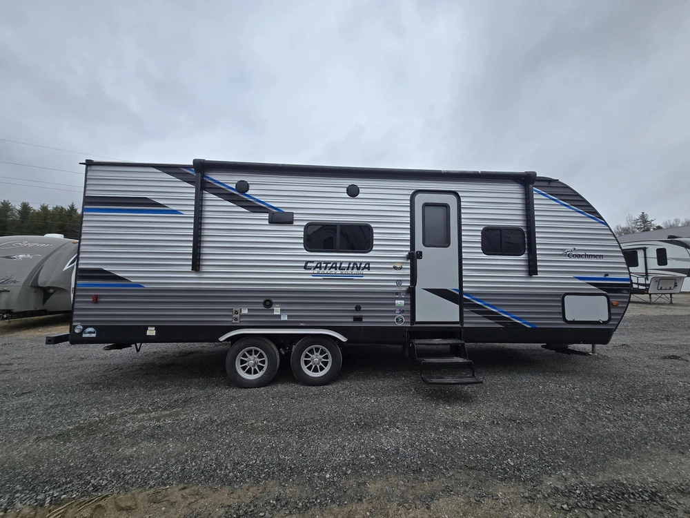 Coachmen Catalina 243rbs 2022 alt