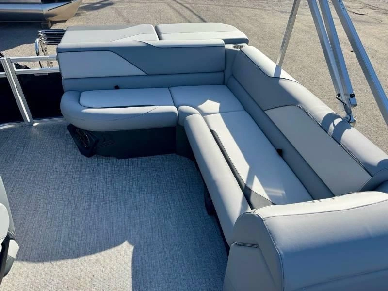 Avalon Venture Cruise Koolfab 21 X 8 2026 alt