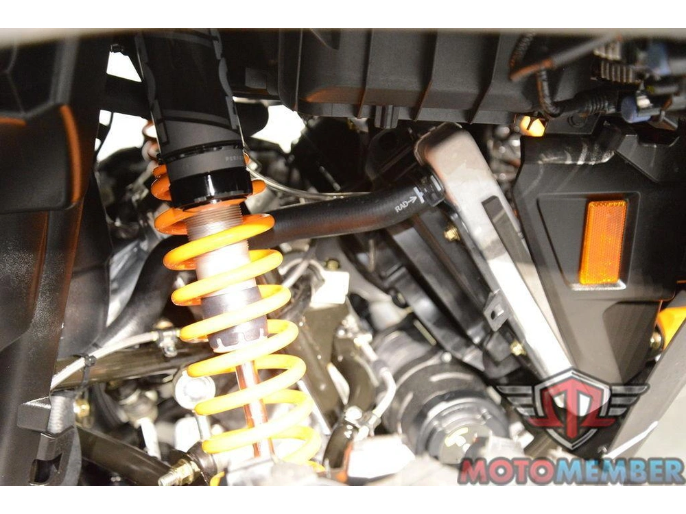 2026 Can-am Outlander Max Xt-p 1000r Mineral Grey & Orange Crush alt