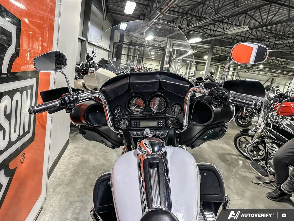 2013 Harley-davidson Flhtcu alt