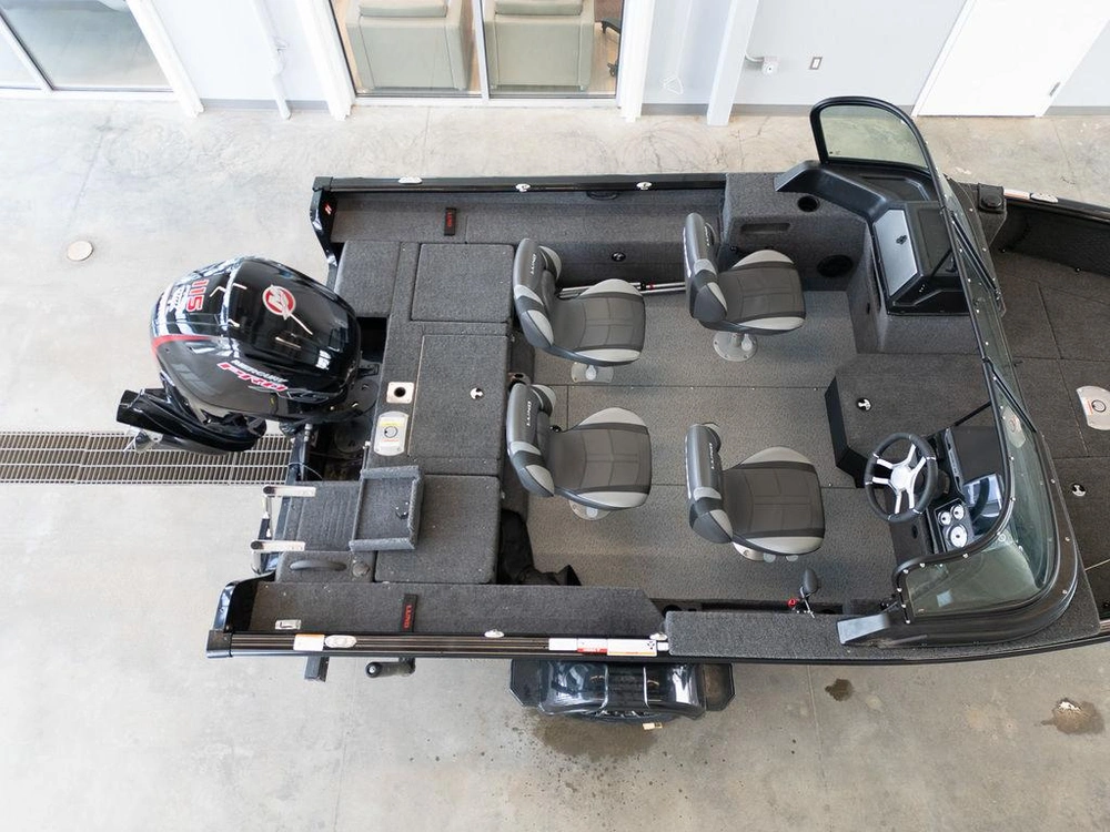 2025 Lund Boat Co 1775 Impact Xs Sport alt