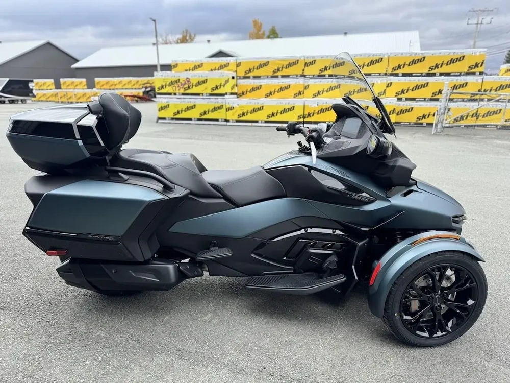 Can-am Rt Limited 2025 alt