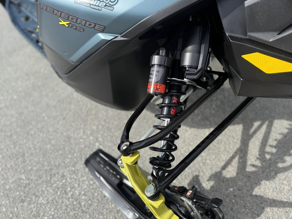 Ski-doo Renegade Xrs 900 Ace Turbo R Smartshox 2026 alt
