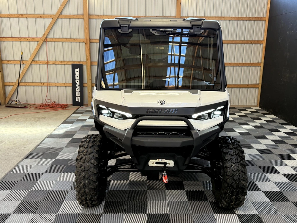 2026 Can-am Ssv Def Max Ltd 65 Hd11 Wh Hb 26 Limited Hd11 alt