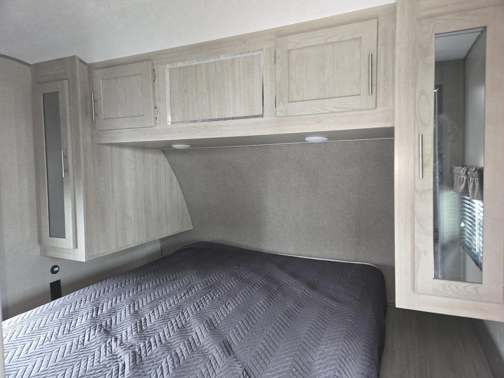 Coachmen Catalina 243rbs 2022 alt