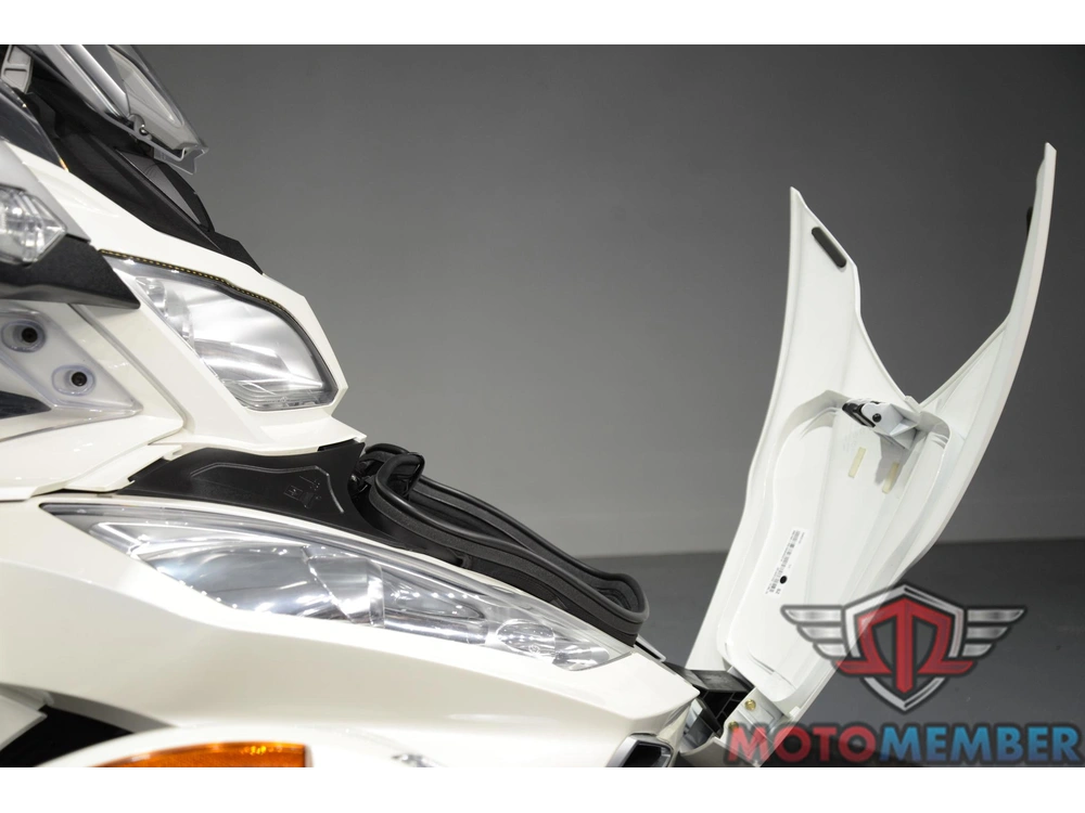 2014 Can-am Spyder Rt S alt