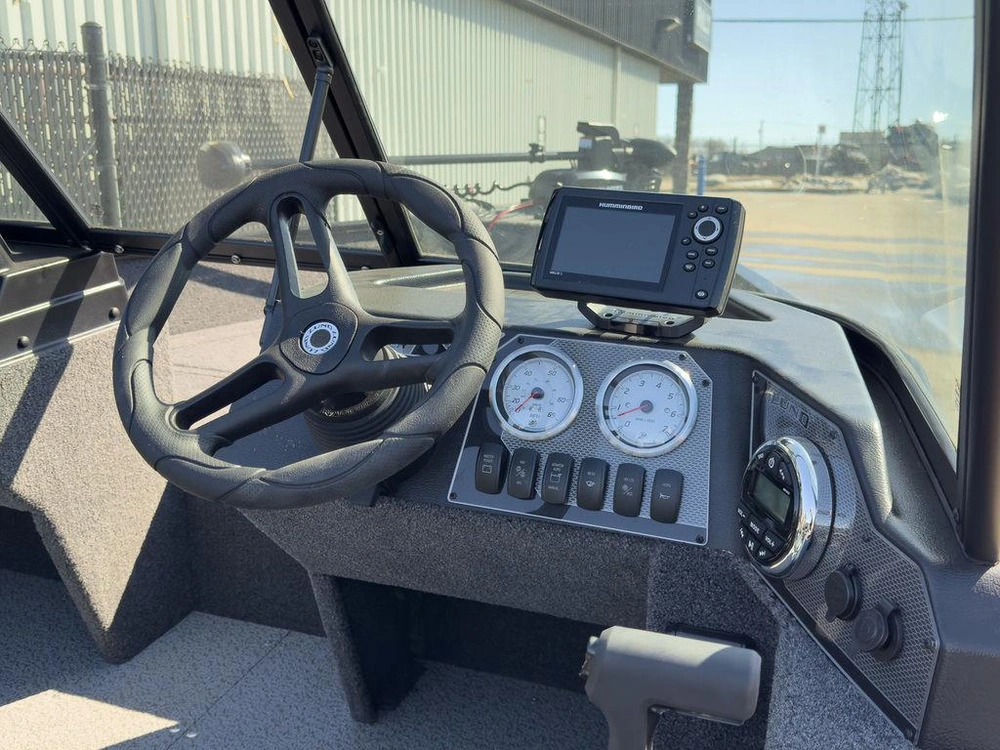2025 Lund 1650 Angler Sport alt