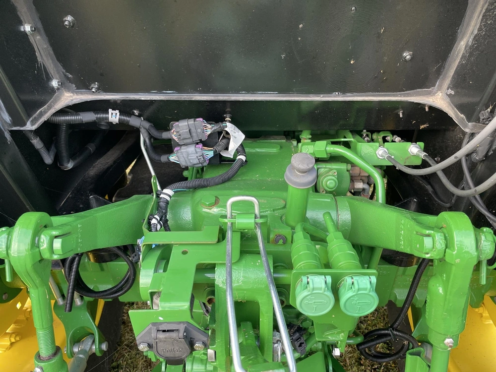 John Deere 5075e 2023 alt