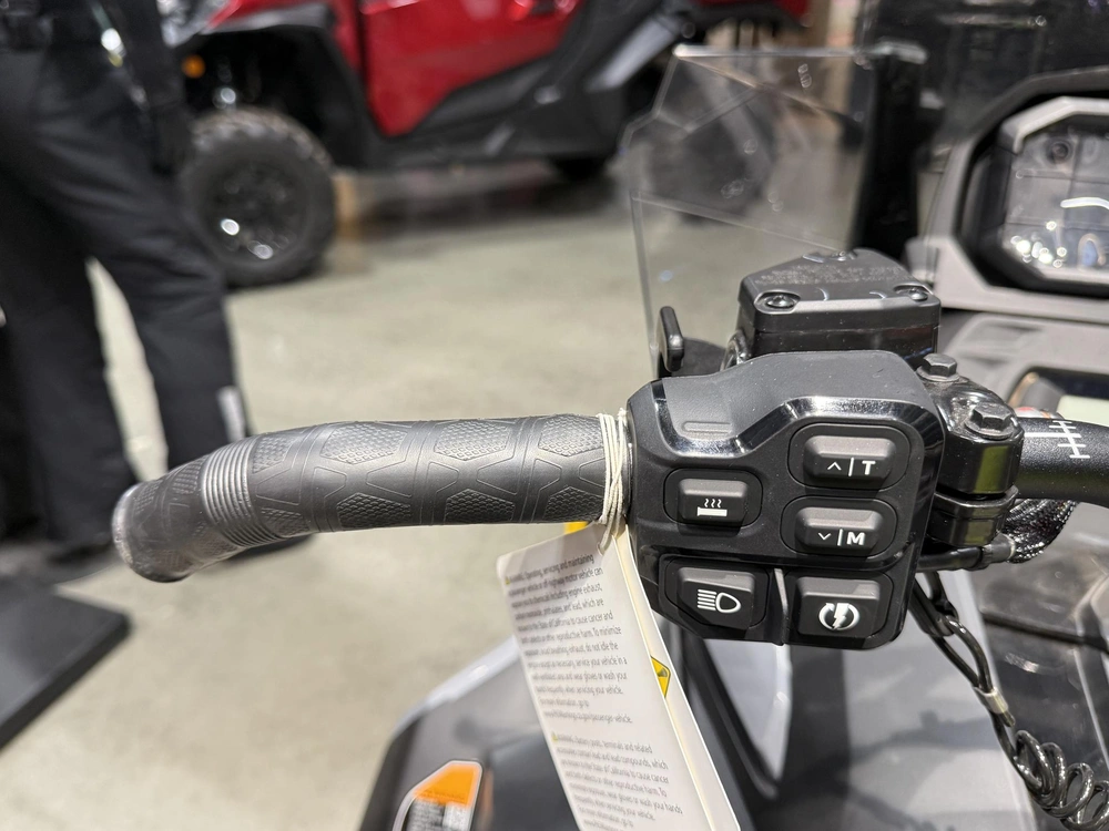 2025 Ski-doo Renegade Adrenaline 900 Ace Turbo 137 1.2rs 25 alt