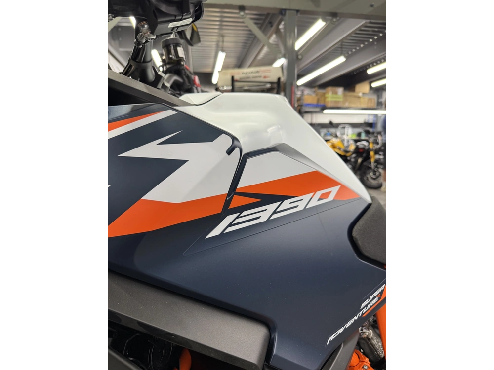 2026 Ktm 1390 Super Adv R alt