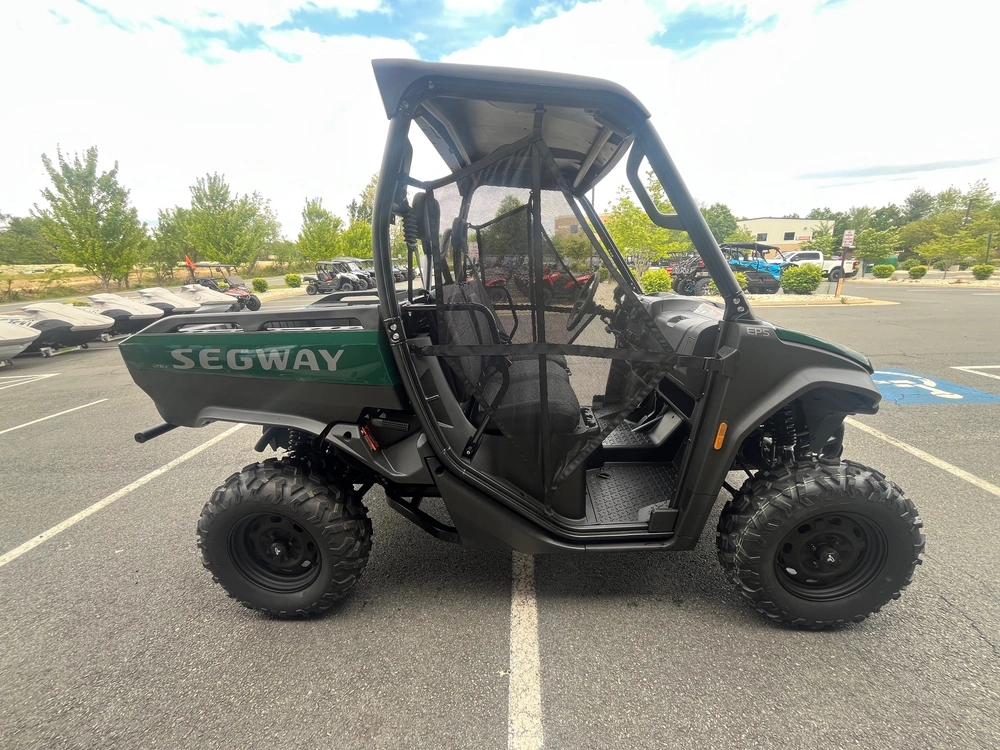 2025 Segway Ut10 S alt