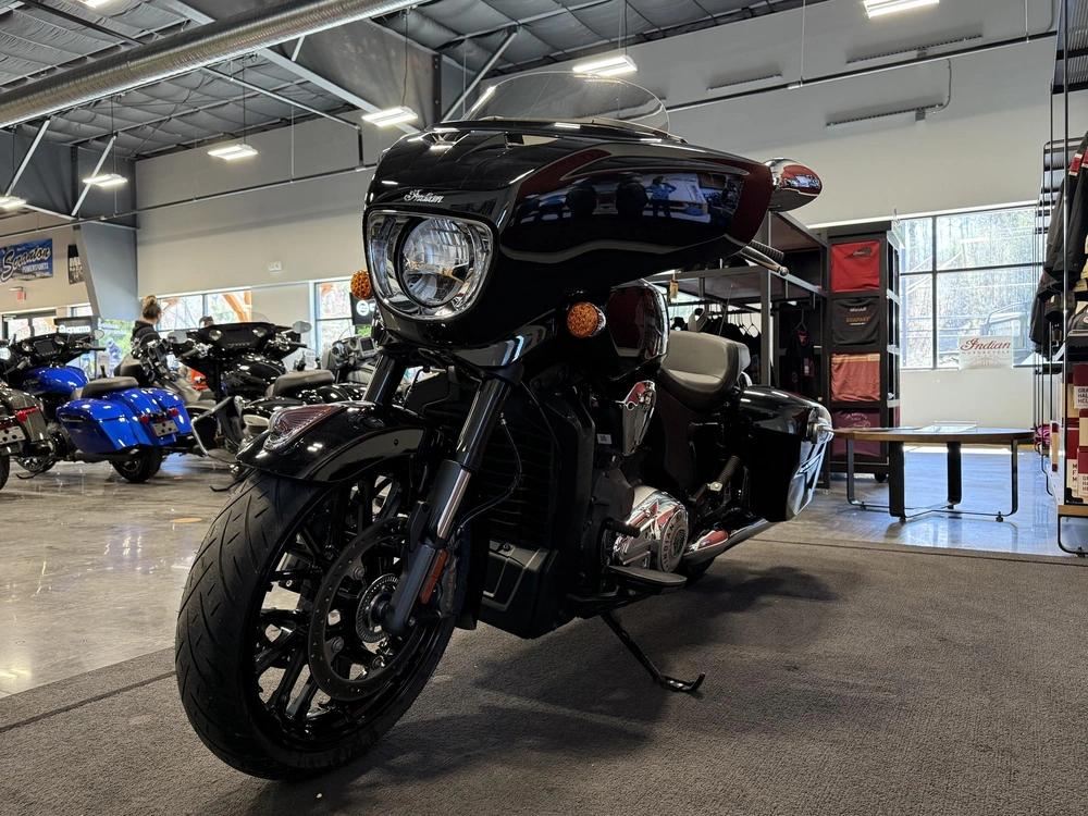 2025 Indian Motorcycle Chieftain Powerplus 108 alt