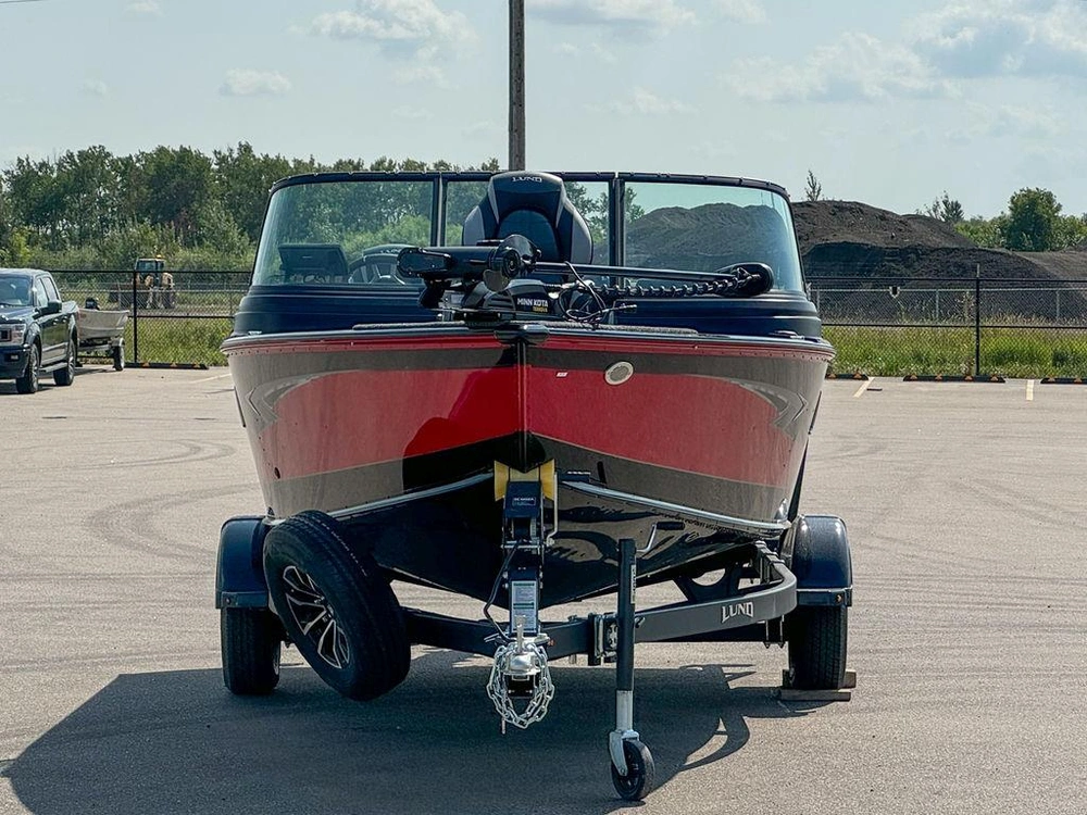 2025 Lund Boat Co 1775 Impact Xs alt