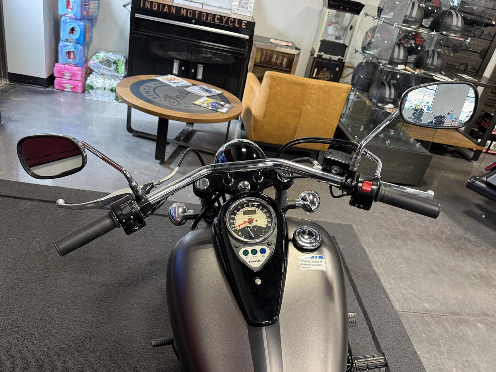 2024 Kawasaki Vulcan® 900 Custom alt