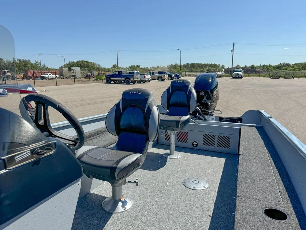 2025 Lund Boat Co 1600 Fury Ss alt