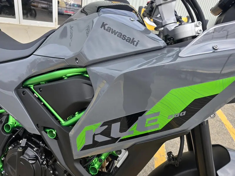 2026 Kawasaki KLE500 SE thumbnail 8