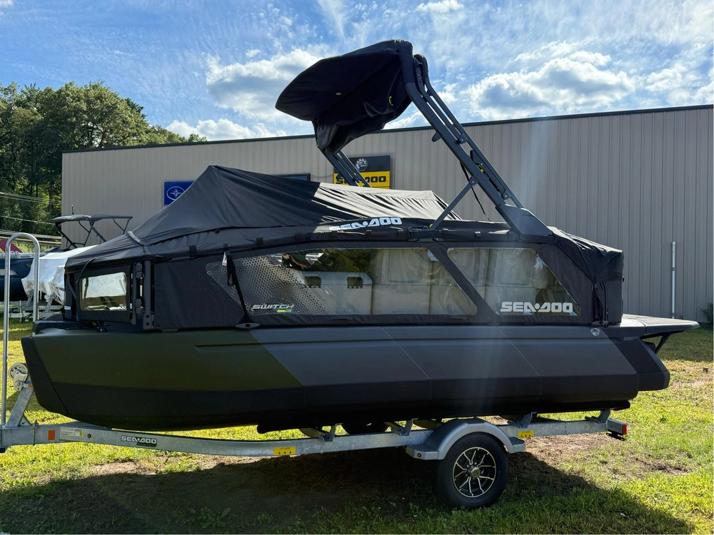2025 Sea-doo Switch Fish 230 alt