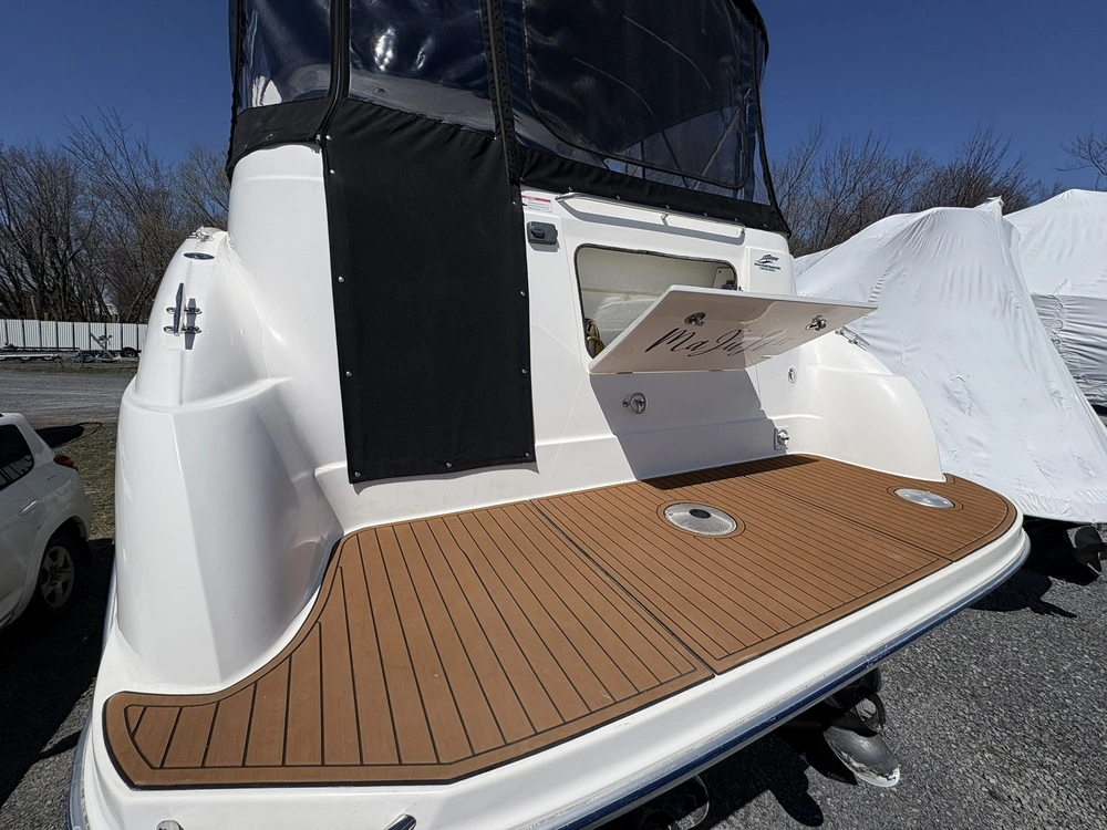 2006 Bayliner 325 alt