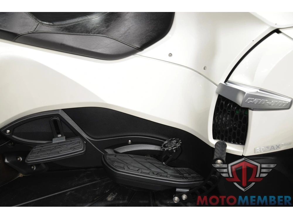 2014 Can-am Spyder Rt S alt