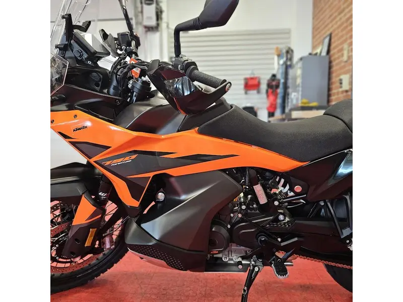 2026 KTM 790 ADVENTURE thumbnail 17