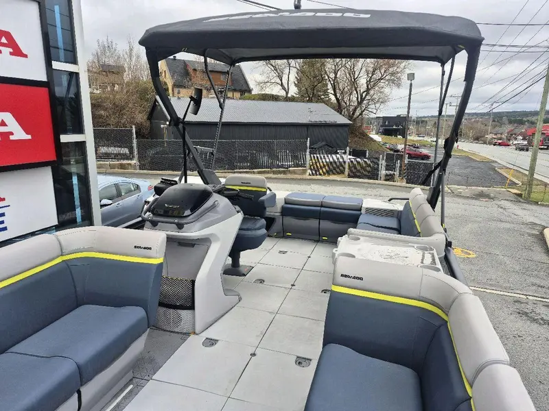 Sea-doo Switch Cruise Limited 21'230ch 2025 alt