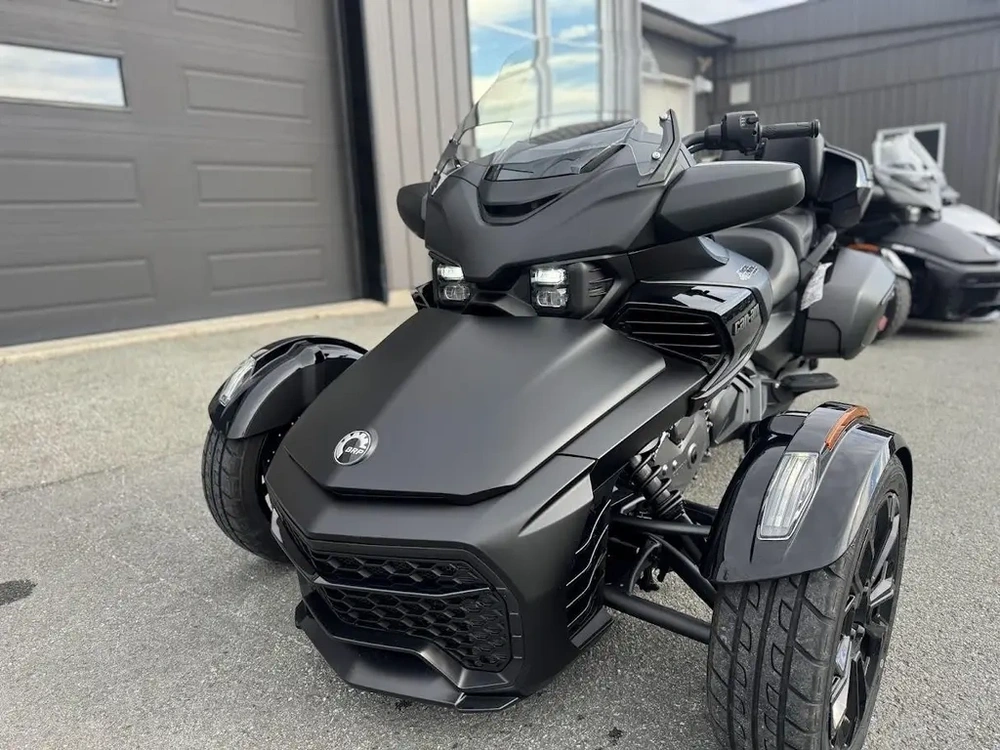 Can-am F3 Limited 2025 alt