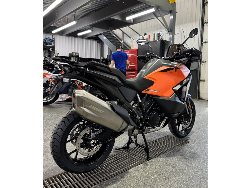 2027 Ktm 1390 Super Adv S alt