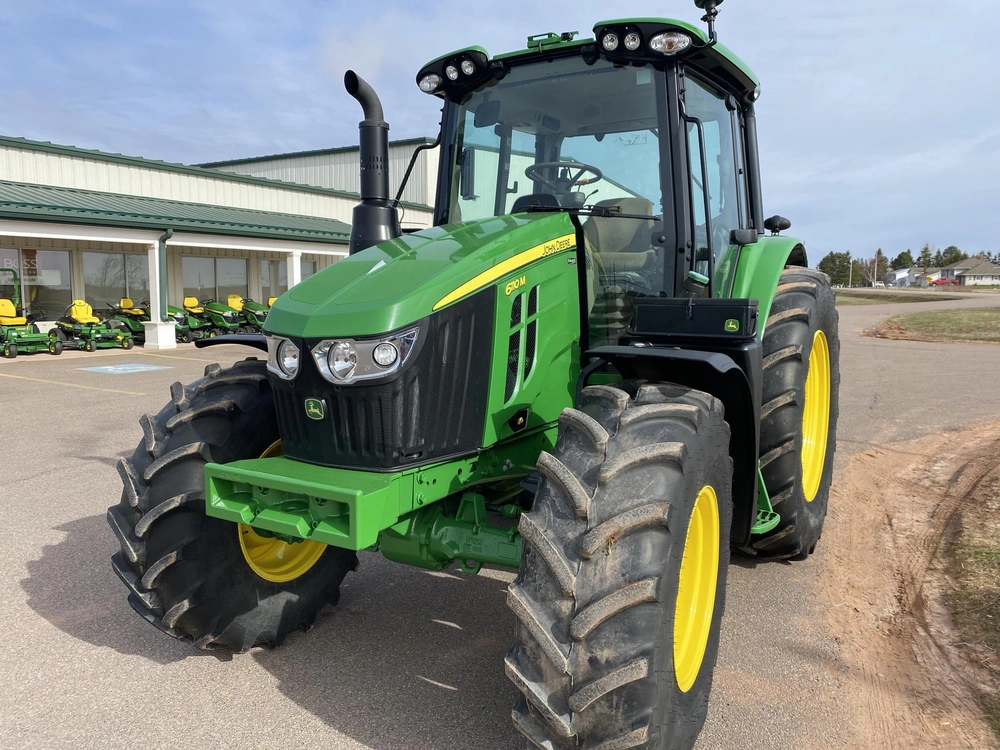 John Deere 6110m 2023 alt