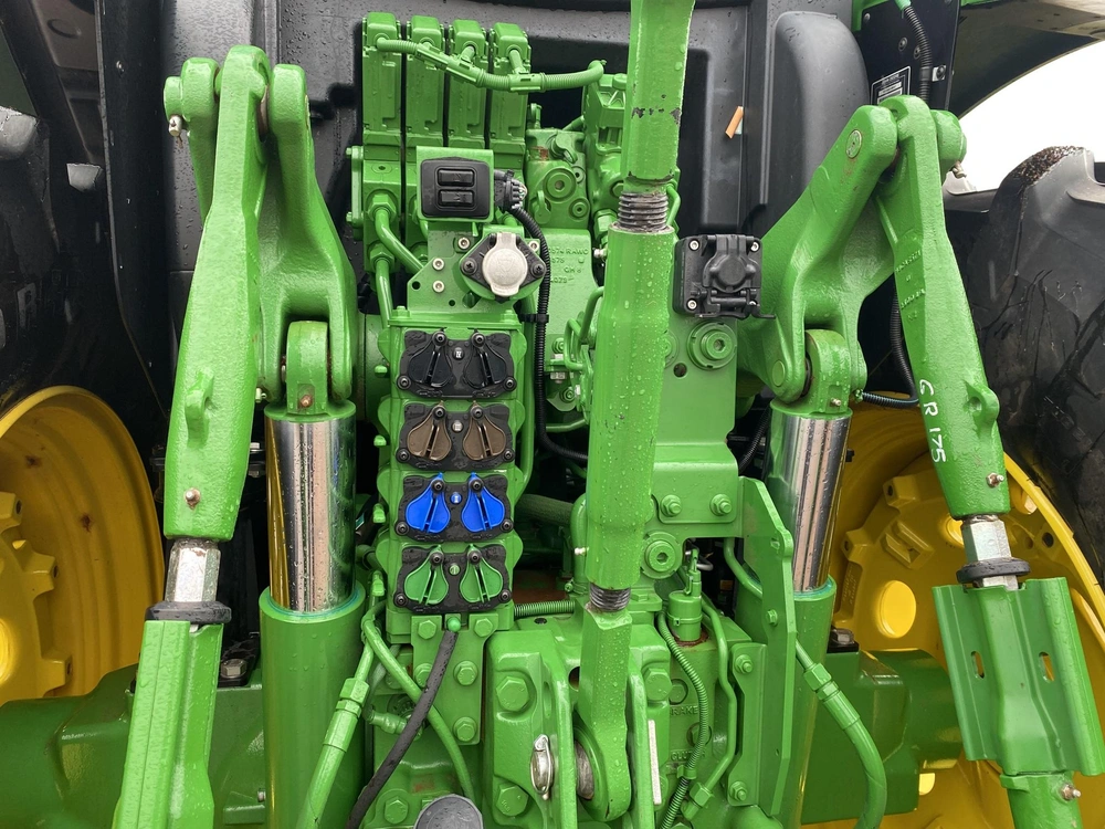 2024 John Deere 6r 175 alt