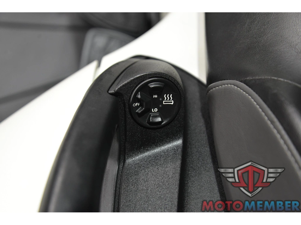 2014 Can-am Spyder Rt S alt