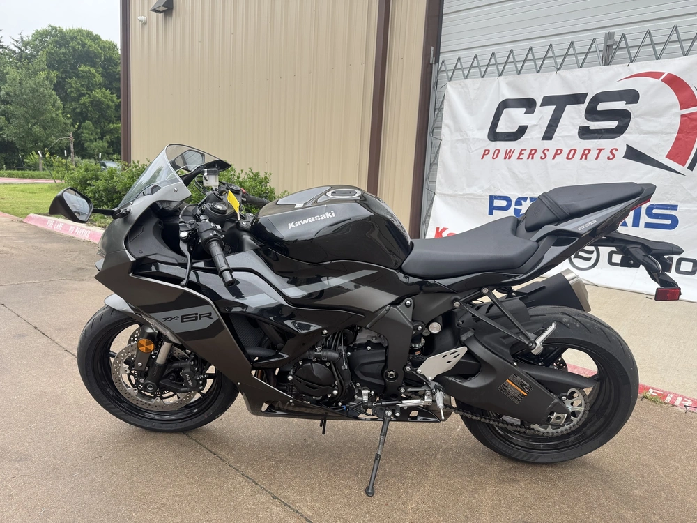 2026 Kawasaki Ninja® Zx™-6r Base alt
