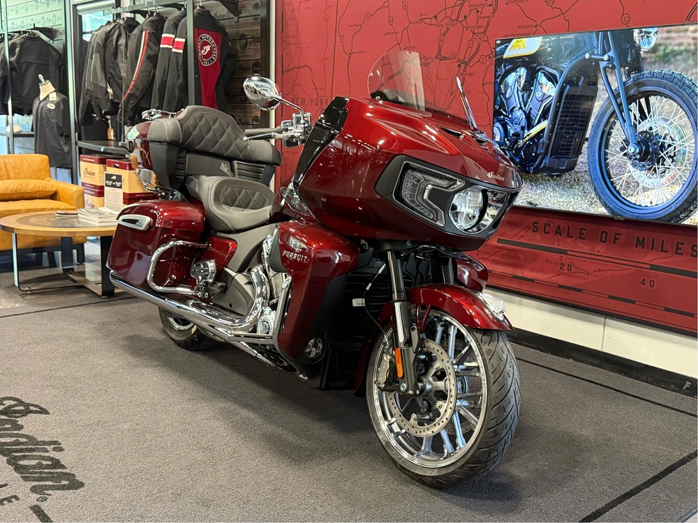 2025 Indian Motorcycle Pursuit Limited, 49st Limited alt