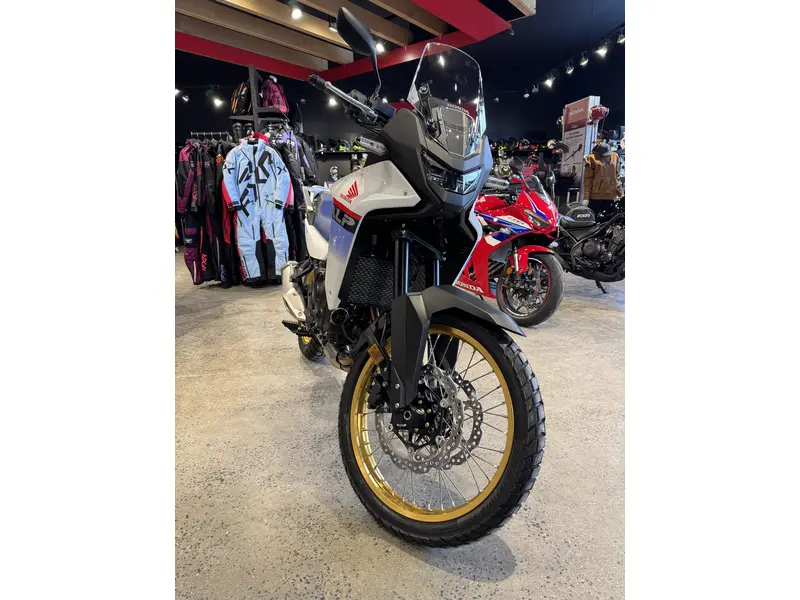 Honda Transalp 750 2025