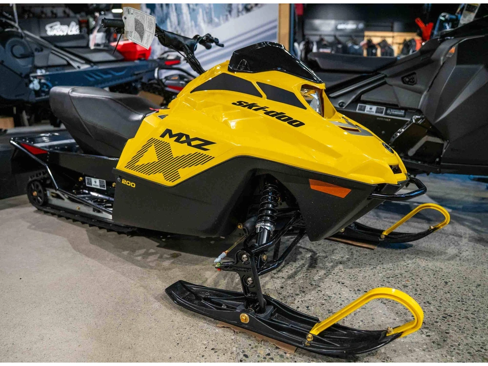 2026 Ski-doo Mxz 200 alt