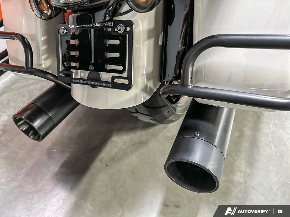 2023 Harley-davidson Flhxst alt