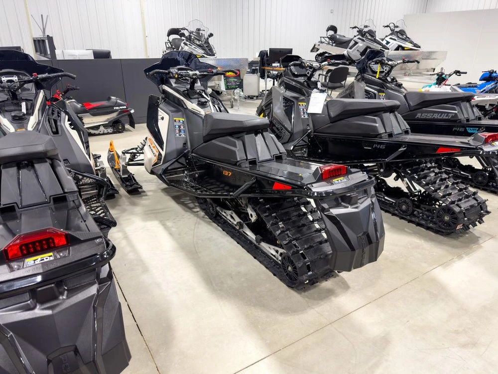 2025 Polaris 650 Indy Sp 137 Es alt
