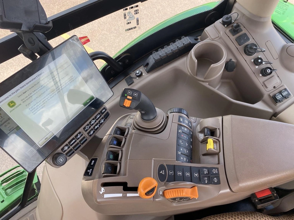 2023 John Deere 6r 175 alt