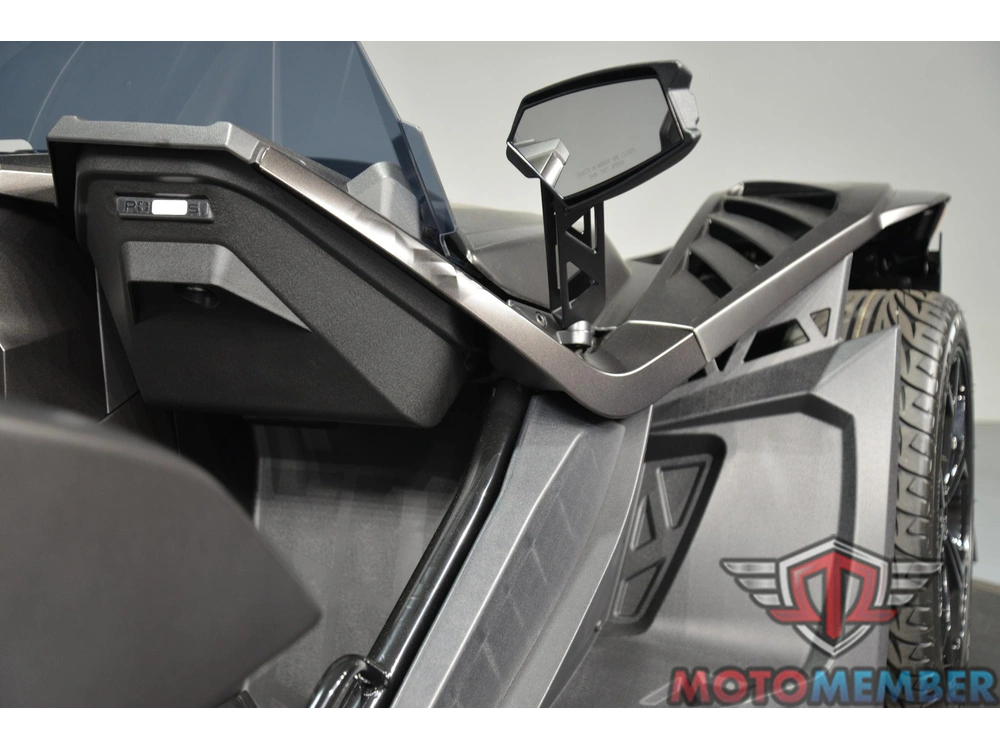 2026 Slingshot R Autodrive alt