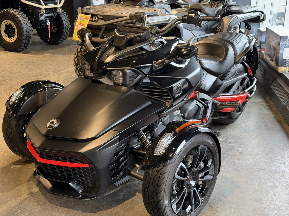 2024 Can-am Spyder F3 S alt