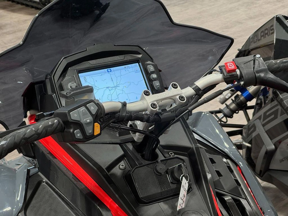2024 Polaris 850 Switchback Xc 146 Indy Red alt