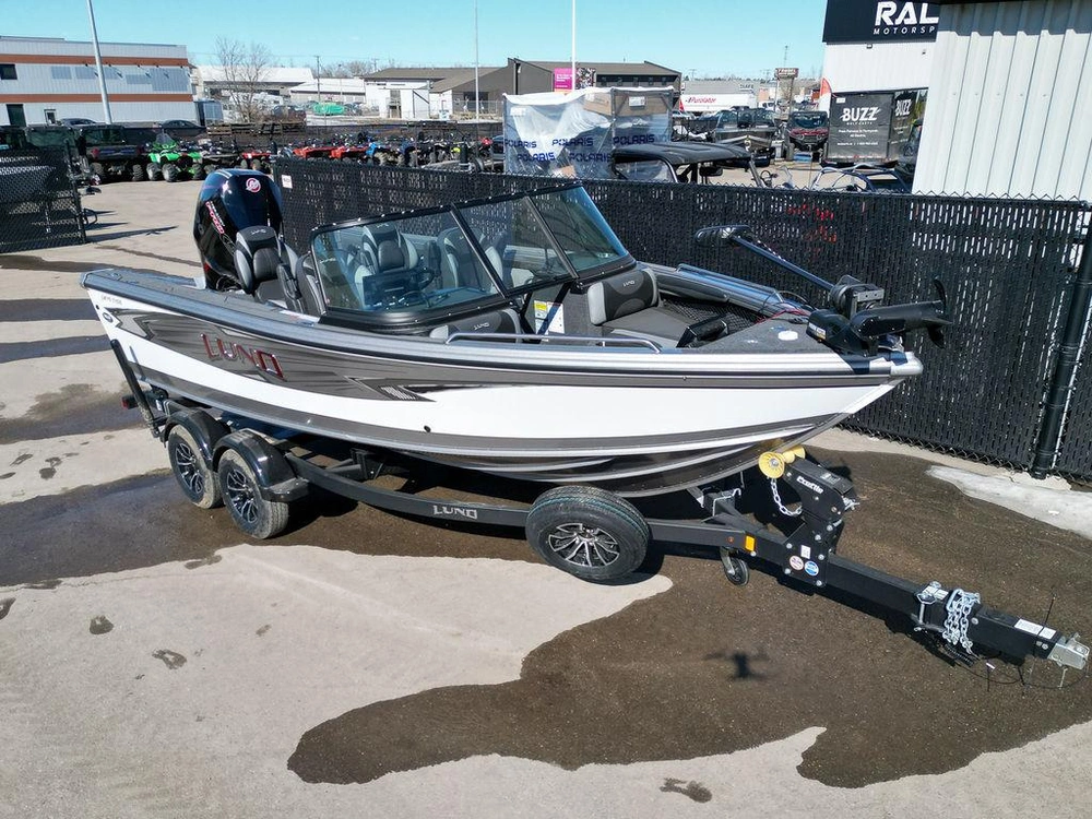 2026 Lund 1875 Tyee Sport alt