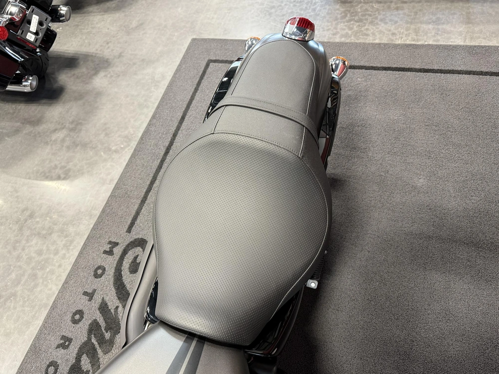 2024 Kawasaki Vulcan® 900 Custom alt