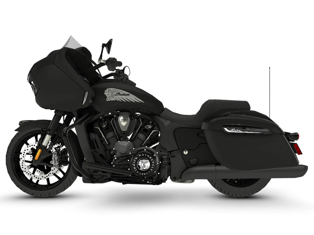 2024 Indian Motorcycle Challenger Dark Horse® With Powerband Audio alt