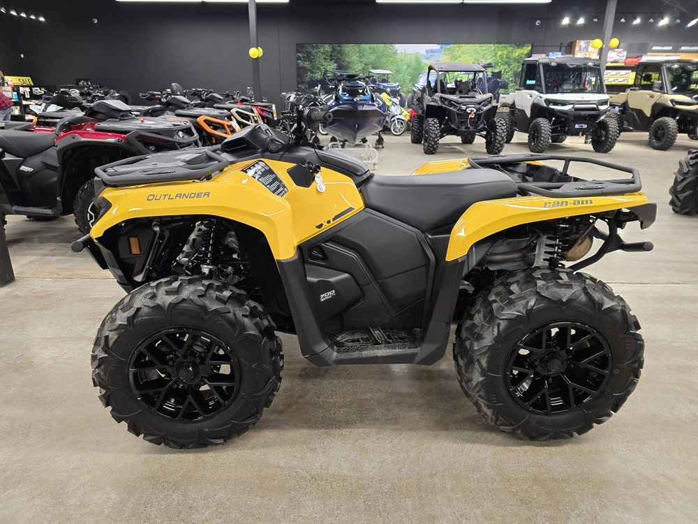 2024 Brp Outlander Xt 700 alt