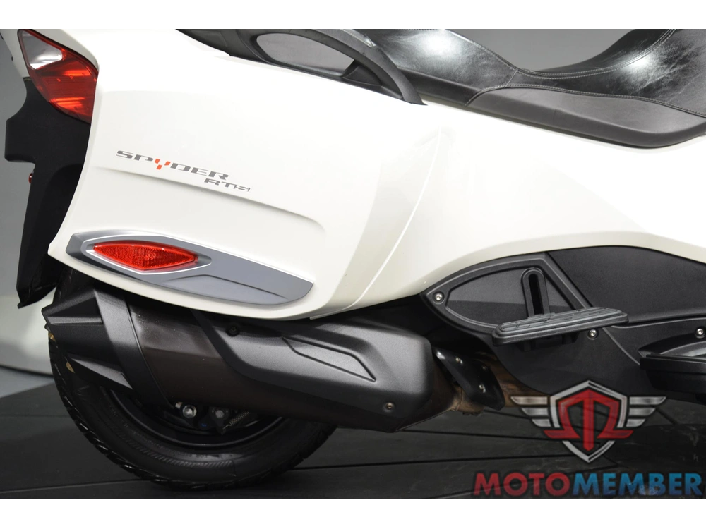 2014 Can-am Spyder Rt S alt