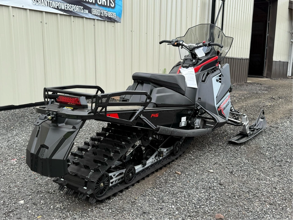 2025 Polaris 650 Voyageur 146 alt