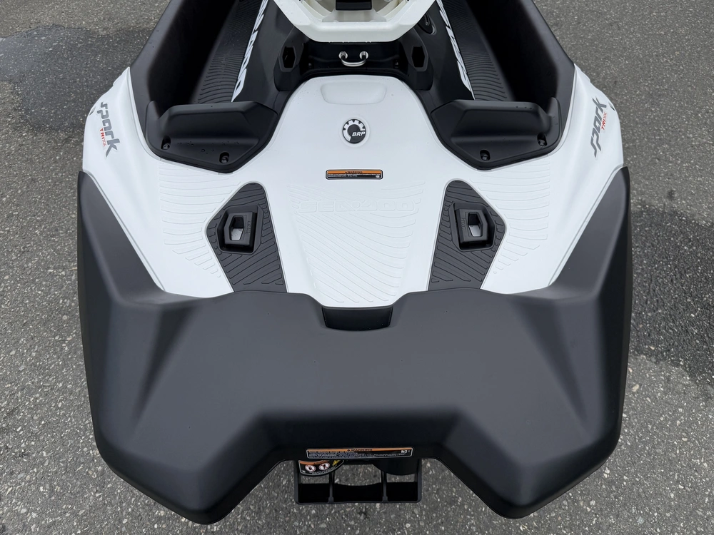 2026 Sea-doo Spark™ 3up Trixx-90 (sound System) alt