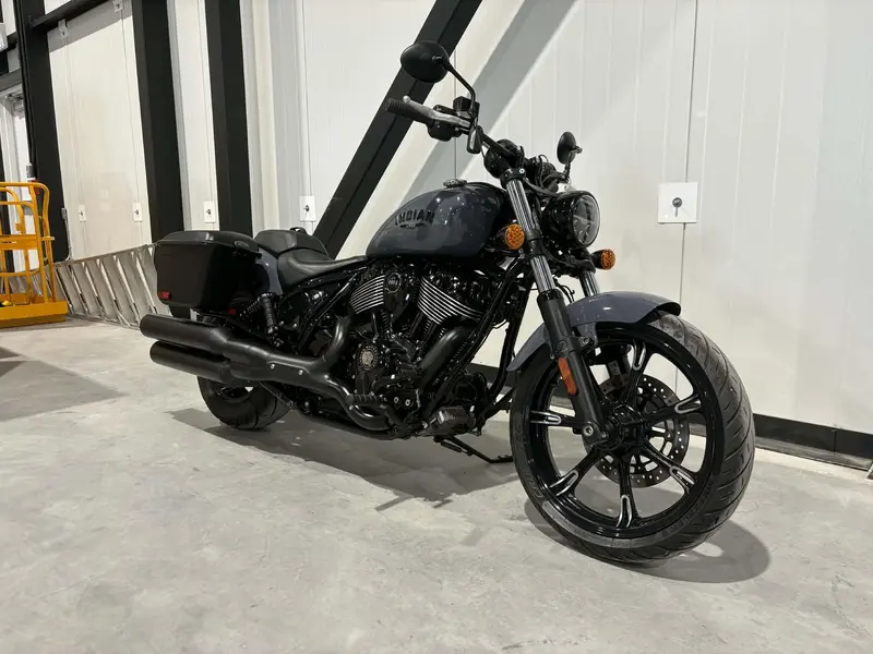 2022 Indian Motorcycle CHIEF DARK HORSE thumbnail 3