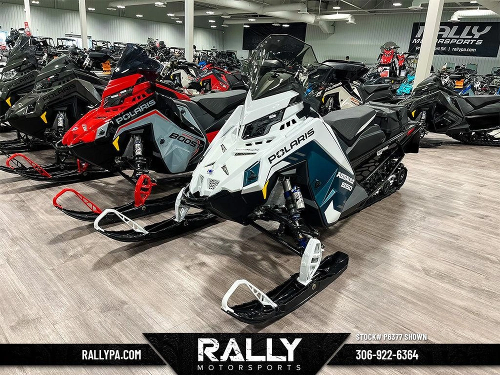 2026 Polaris 850 Switchback Assault 146 - Race Ifs Premium Matte Casecade Green / White alt