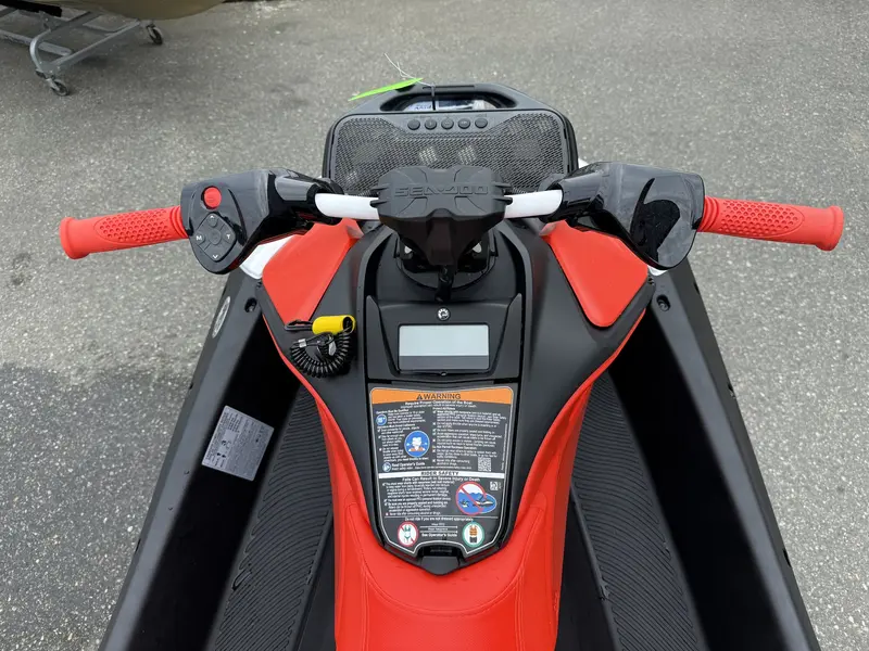 2026 Sea-Doo SPARK™ 3UP TRIXX-90 (Sound system)